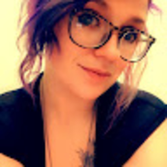 Meet your Posher, Lizzie - Picture 1 of 1